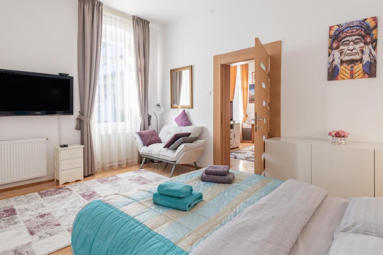 Apartamento Brasov Centrul Vechi - 67Sqm - 2Min To Counsel Square Exterior foto