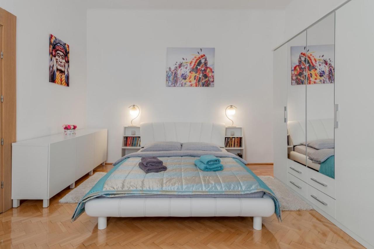 Apartamento Brasov Centrul Vechi - 67Sqm - 2Min To Counsel Square Exterior foto