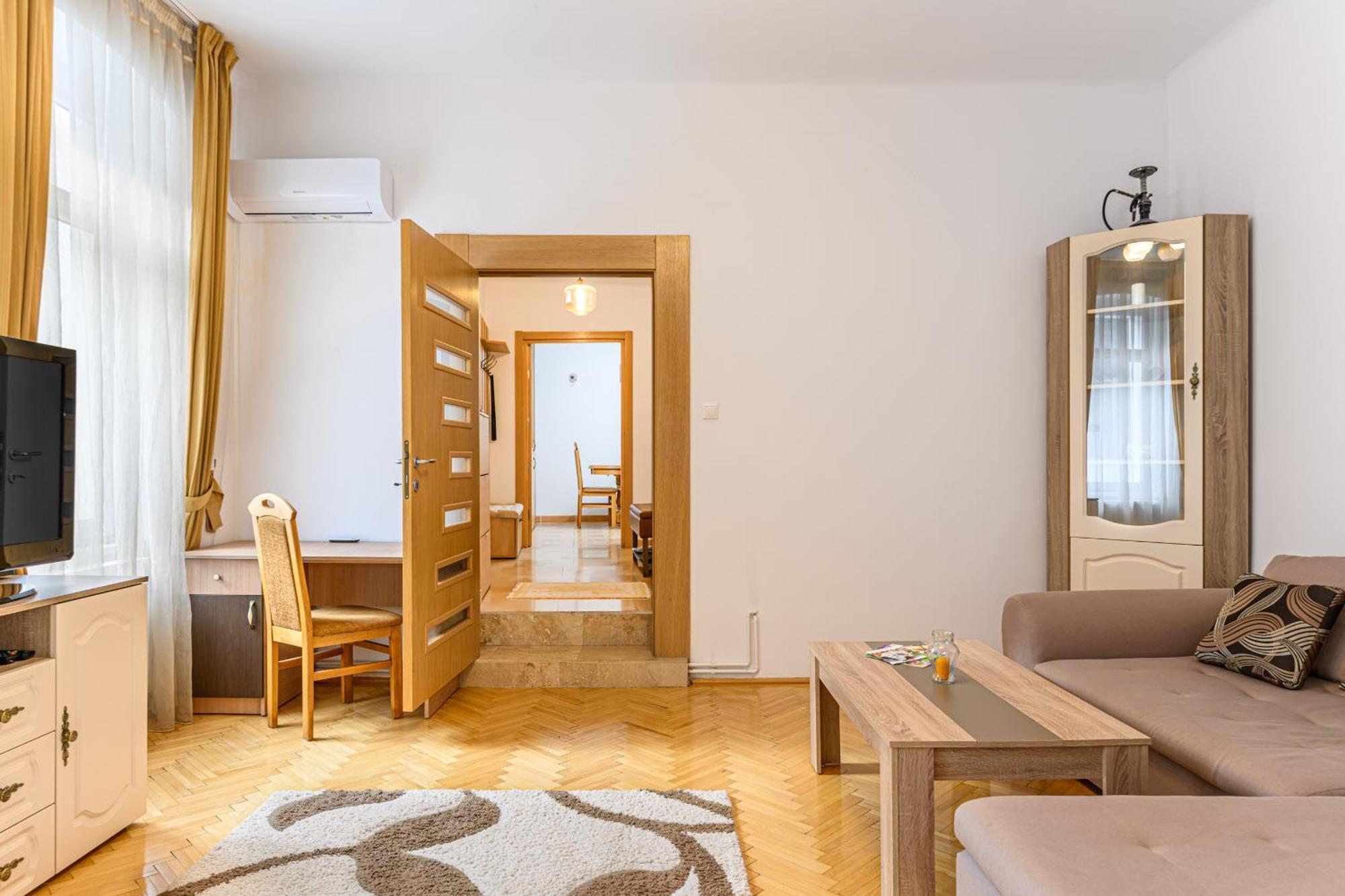 Apartamento Brasov Centrul Vechi - 67Sqm - 2Min To Counsel Square Exterior foto