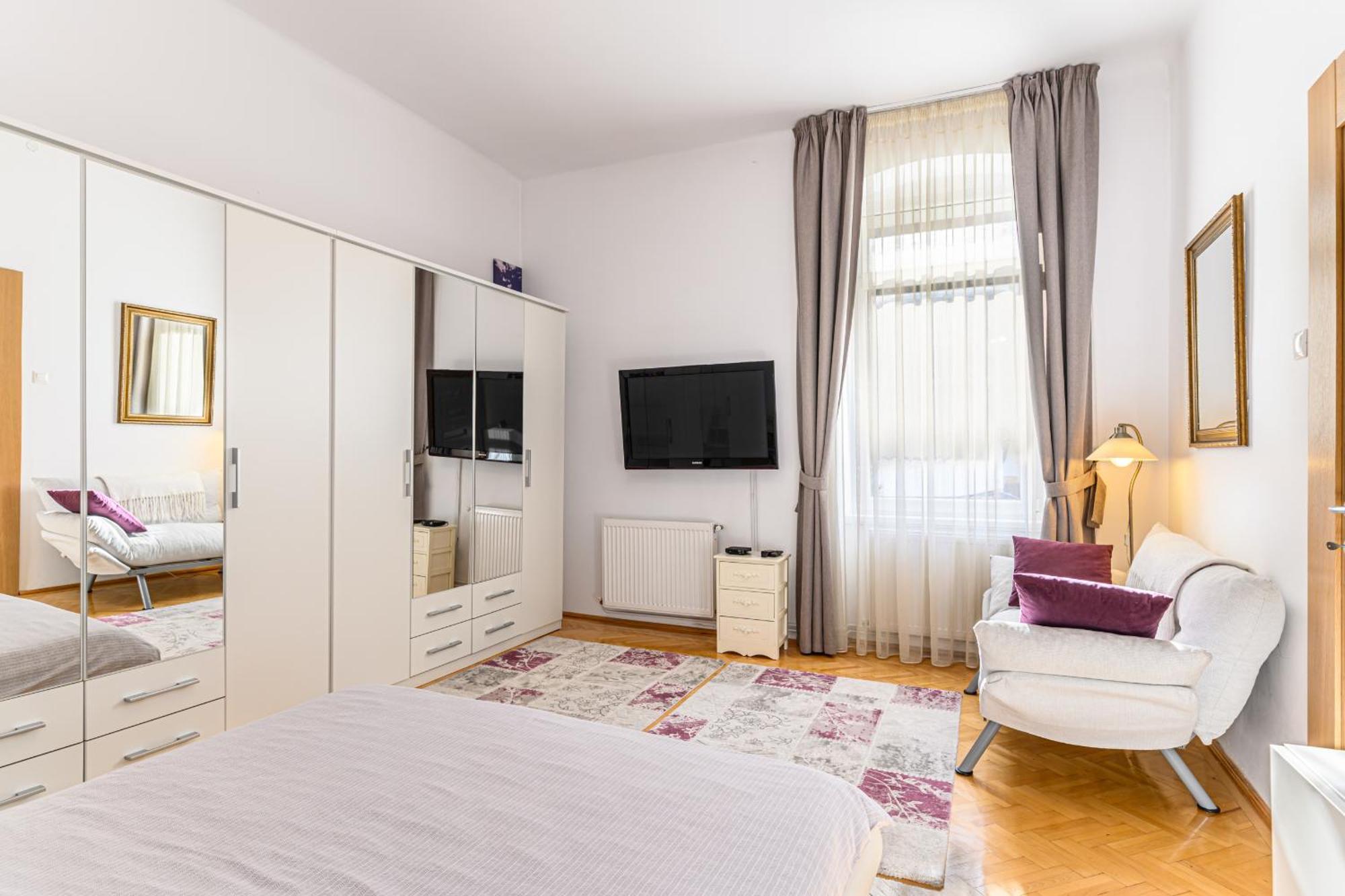 Apartamento Brasov Centrul Vechi - 67Sqm - 2Min To Counsel Square Exterior foto