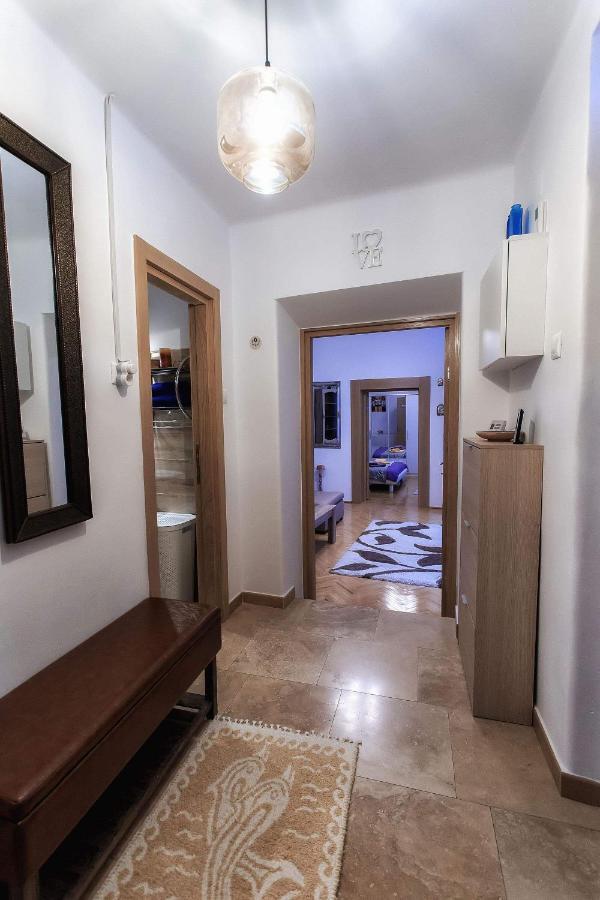 Apartamento Brasov Centrul Vechi - 67Sqm - 2Min To Counsel Square Exterior foto