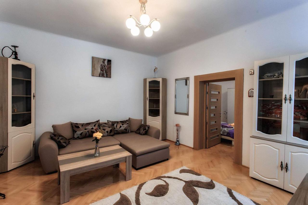 Apartamento Brasov Centrul Vechi - 67Sqm - 2Min To Counsel Square Exterior foto