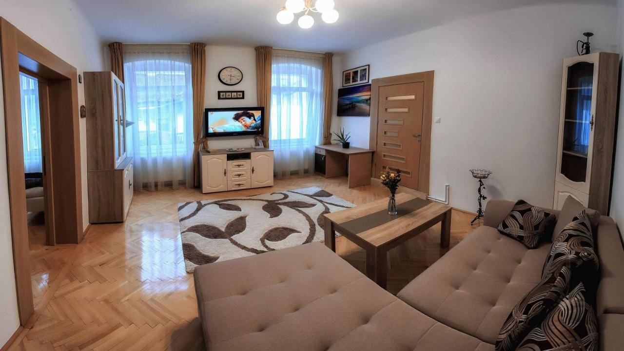 Apartamento Brasov Centrul Vechi - 67Sqm - 2Min To Counsel Square Exterior foto