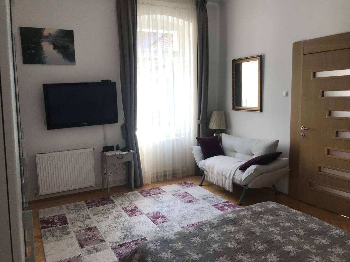 Apartamento Brasov Centrul Vechi - 67Sqm - 2Min To Counsel Square Exterior foto
